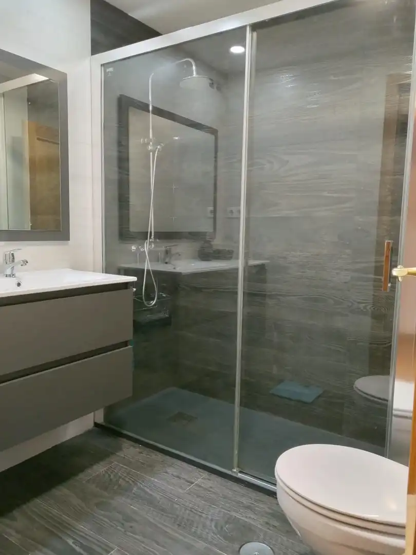 Bathroom of Flat for rent in Arganda del Rey  with Air Conditioner, Heating and Private garden