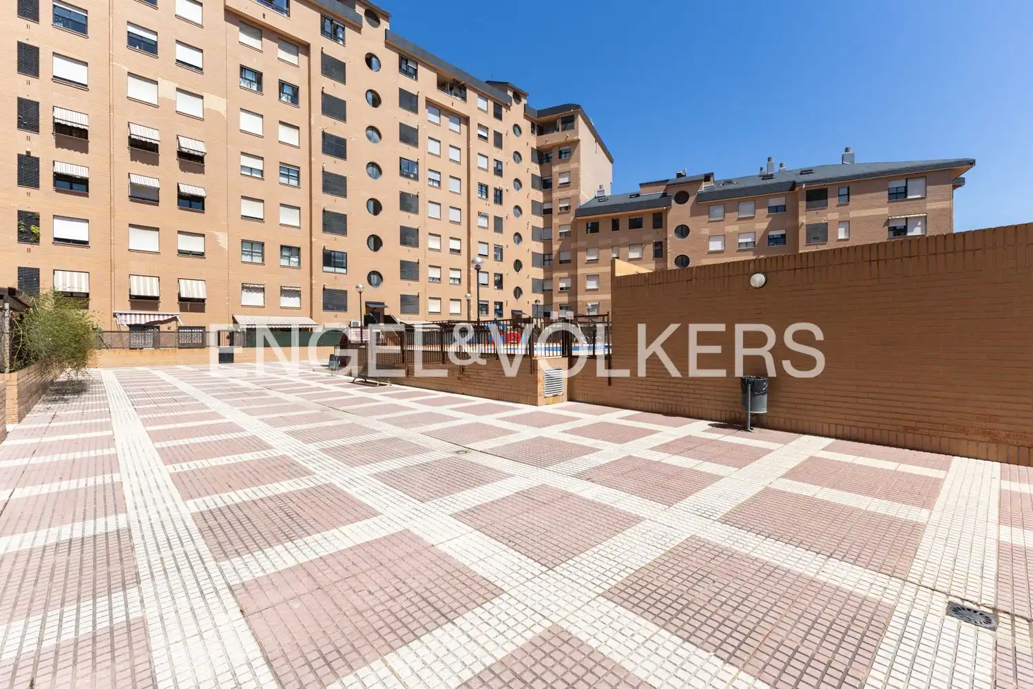Außenansicht von Dachboden zur Miete in Valencia mit Klimaanlage, Heizung und Terrasse