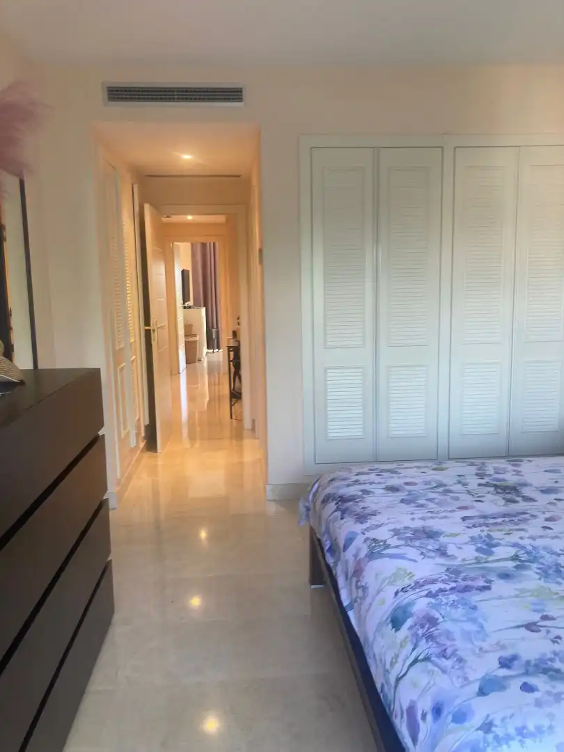 Schlafzimmer von Wohnungen zum Verkauf in Benahavís mit Terrasse und Möbliert