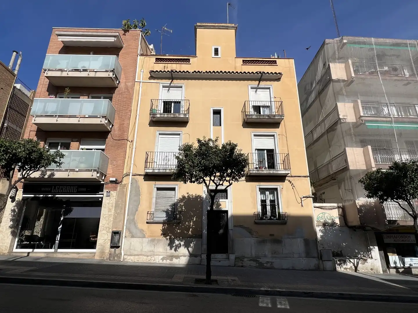 Vista exterior de Pis en venda en Tarragona amb Calefacció, Moblat i Balcó
