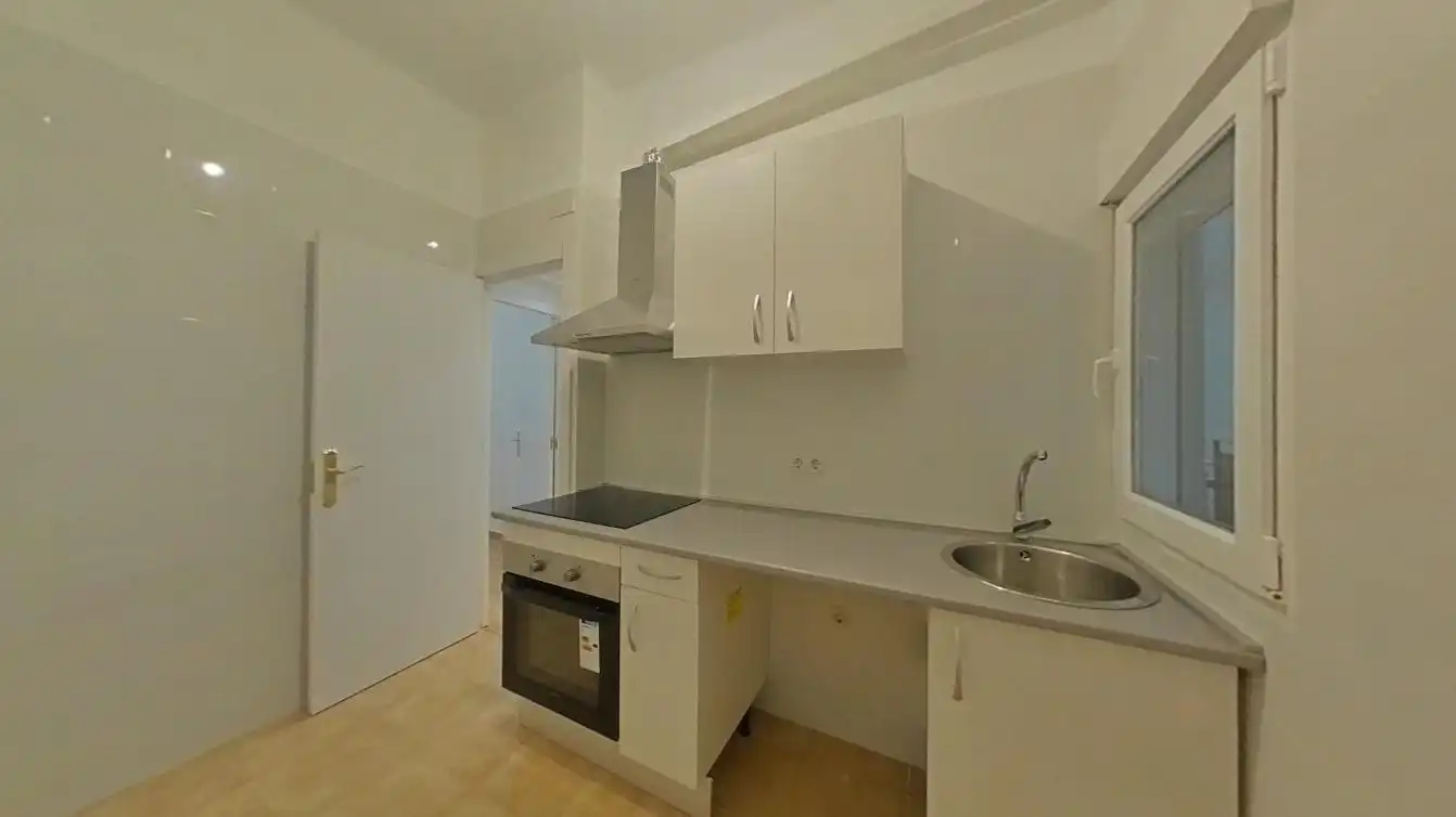 Cocina de Piso en venta en Madrid con Horno