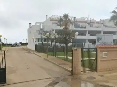 Vista exterior de Pis en venda en Casares amb Aire condicionat