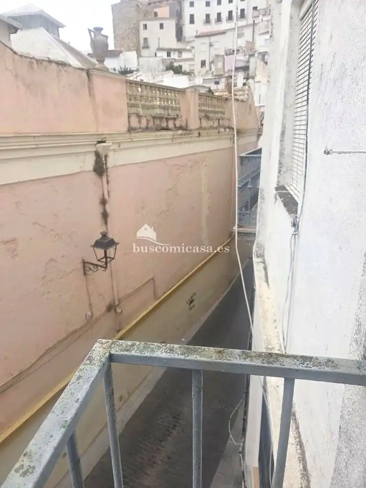 Vista exterior de Piso en venta en Martos con Balcón