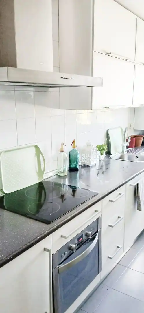 Kitchen of Flat for sale in Sevilla  with Air Conditioner and Storage room