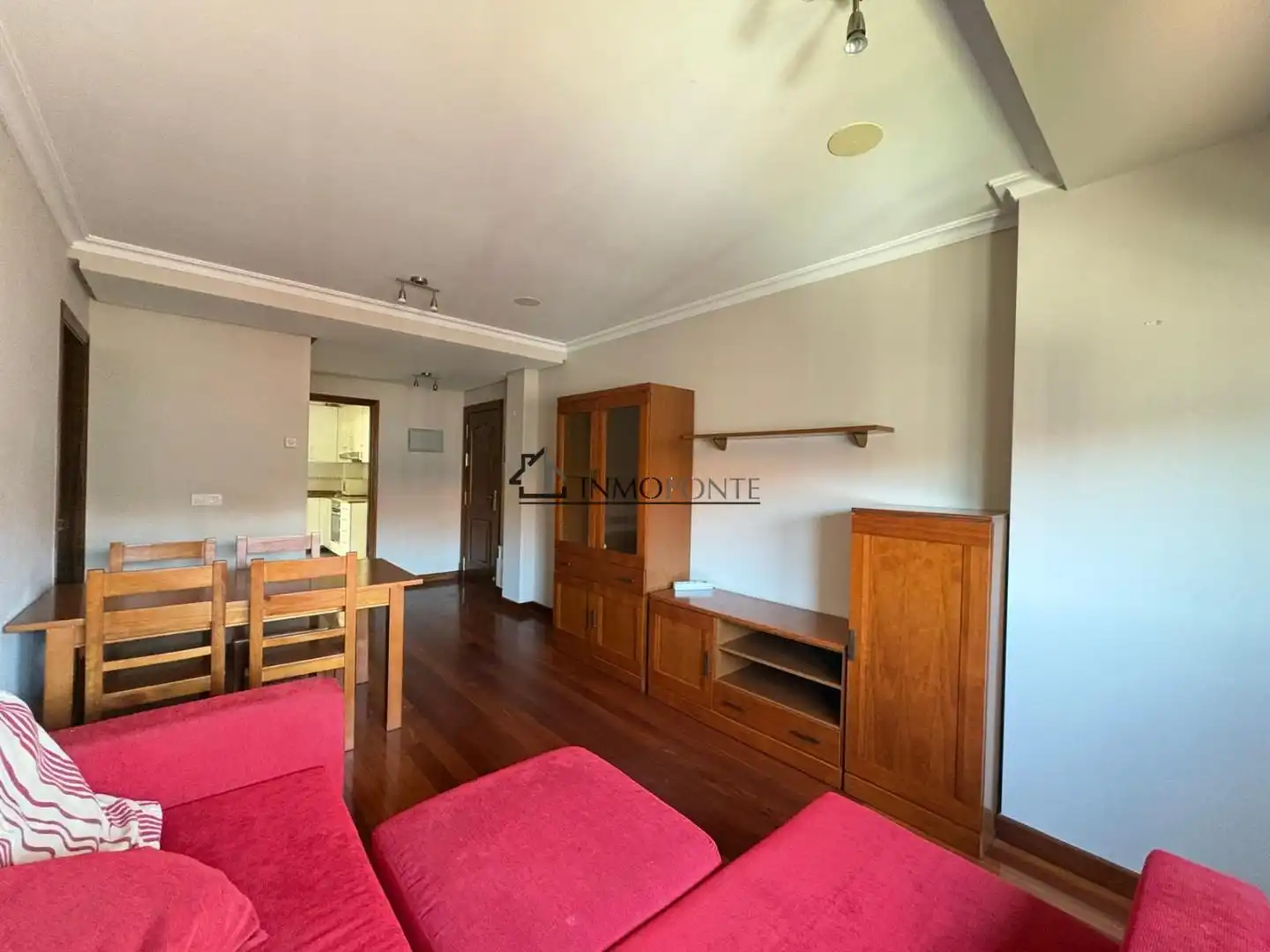 Sala d'estar de Apartament en venda en Pontevedra Capital  amb Calefacció i Traster