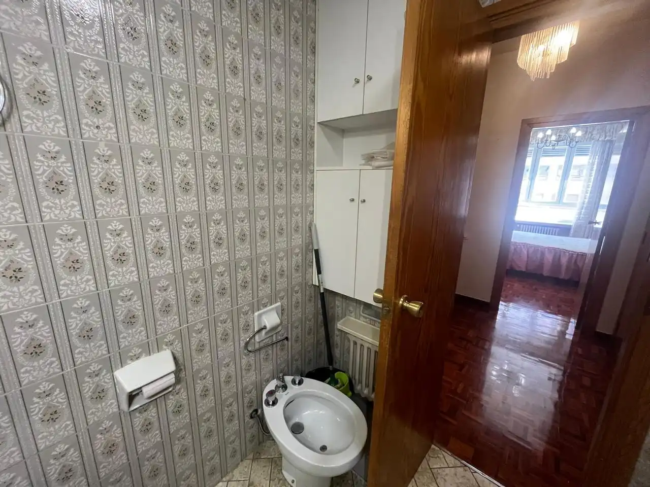 Bathroom of Flat for rent in Burgos  with Heating and Furnished