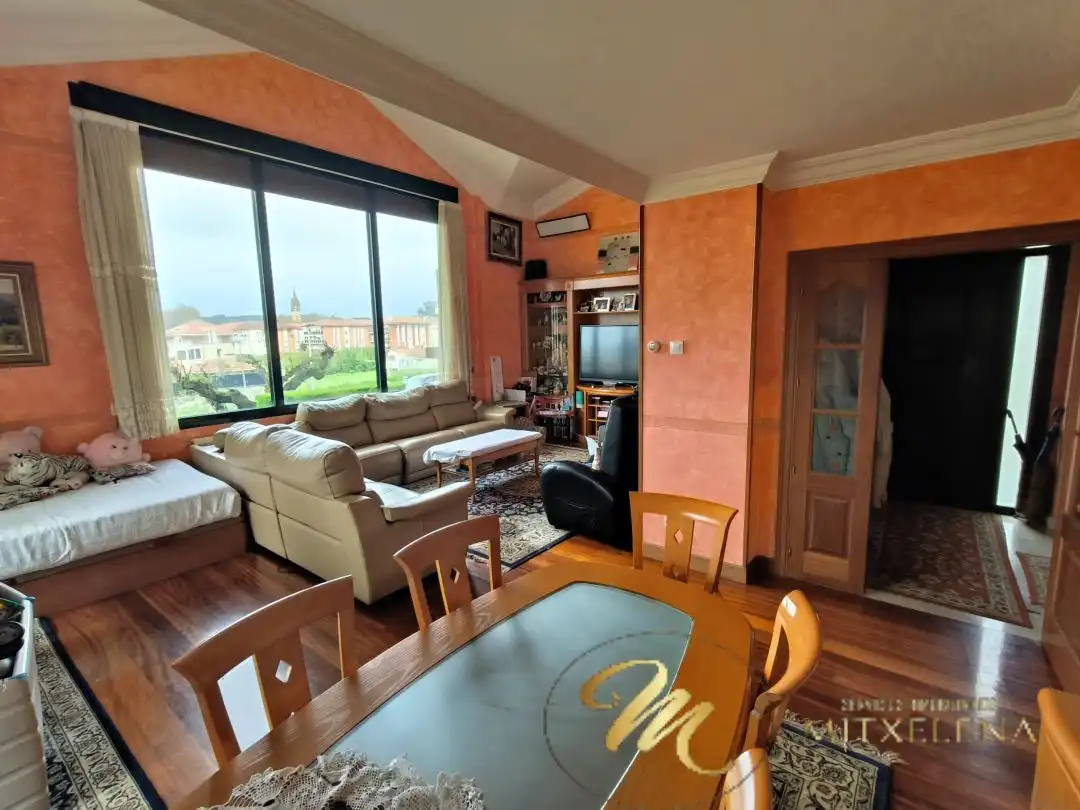 Sala de estar de Casa o chalet en venta en Berango con Calefacción, Terraza y Trastero