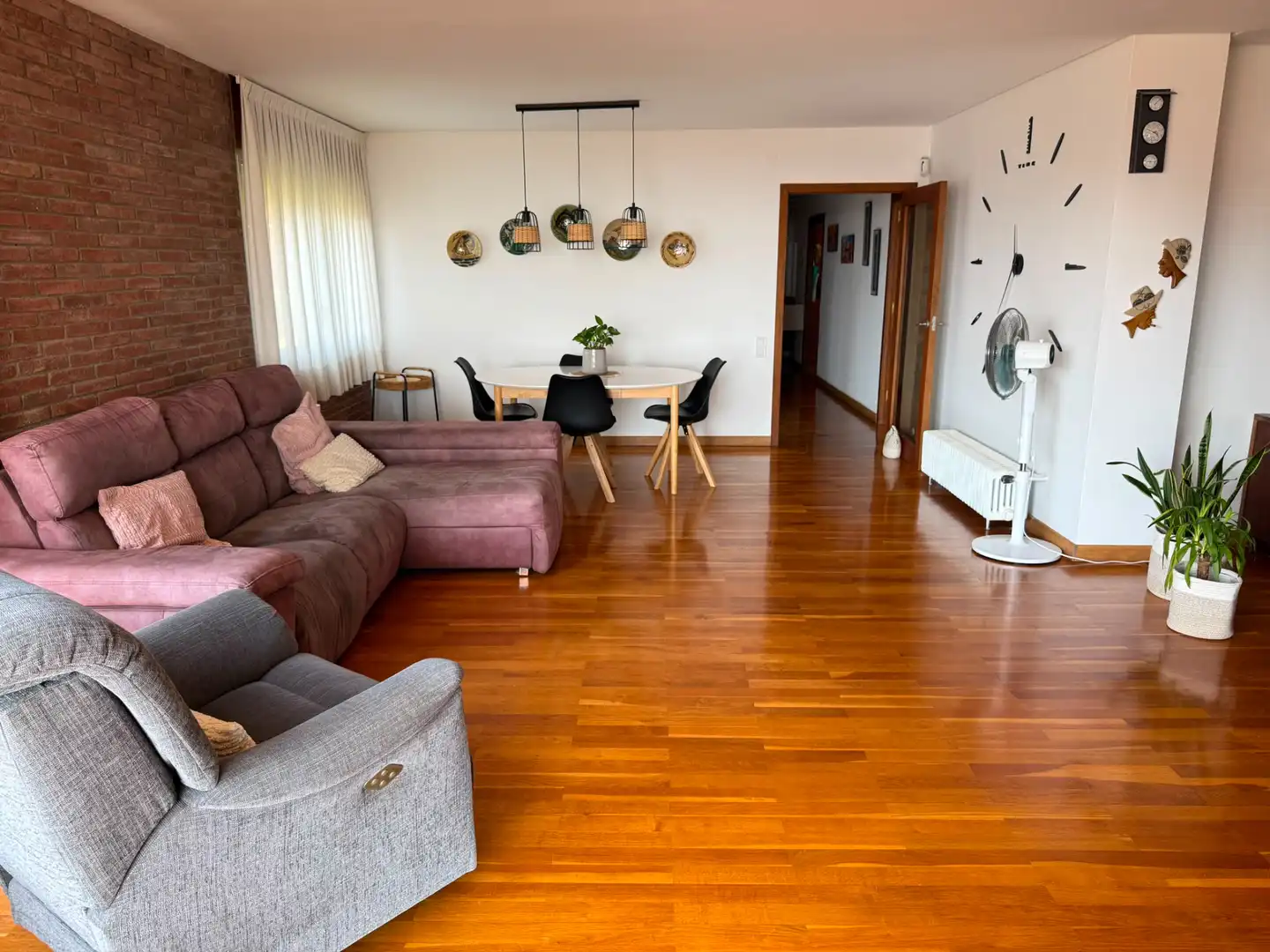 Sala d'estar de Pis en venda en Barcelona amb Calefacció, Parquet i Terrassa