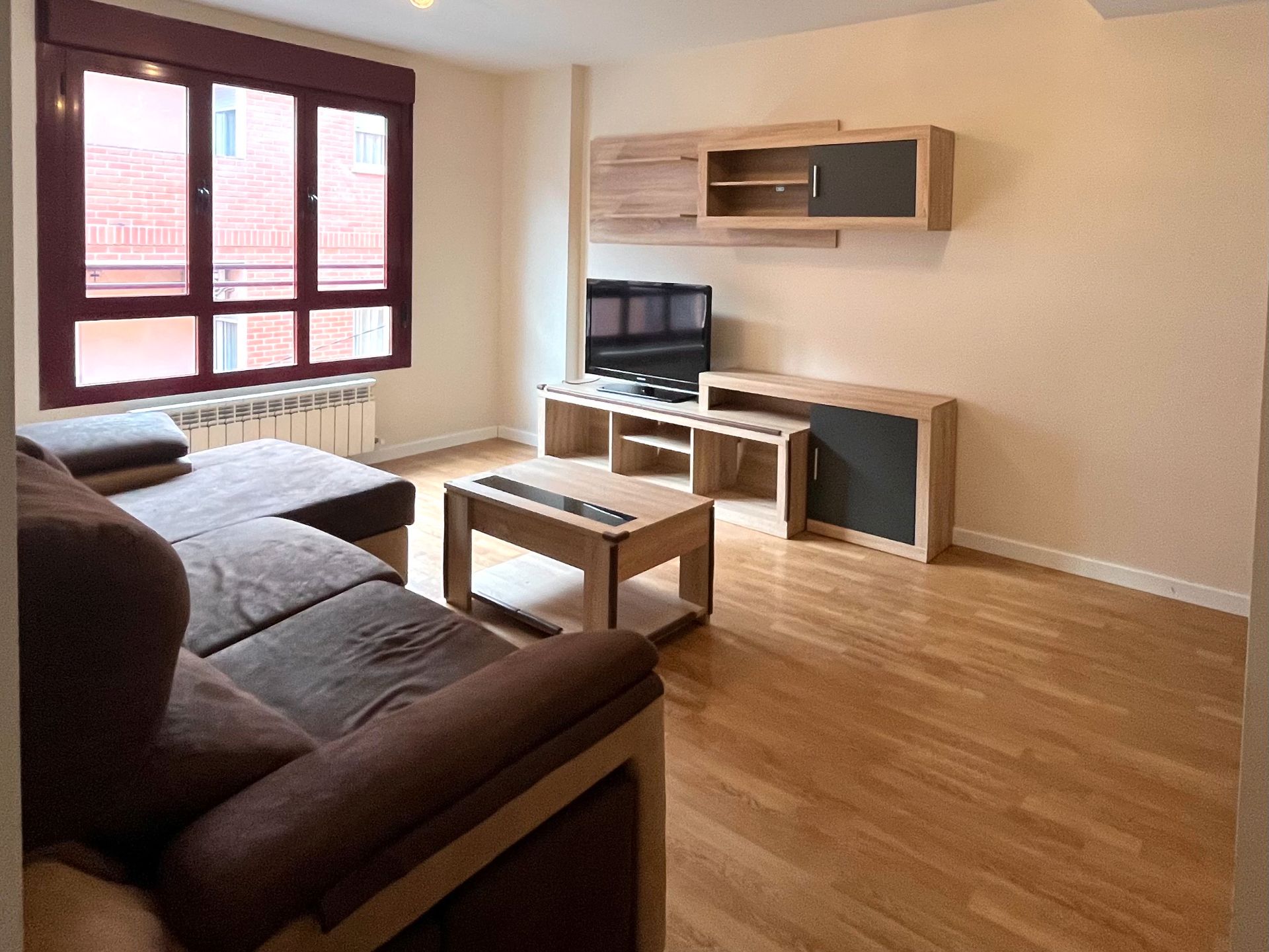 Sala d'estar de Pis en venda en  Toledo Capital amb Aire condicionat, Calefacció i Traster