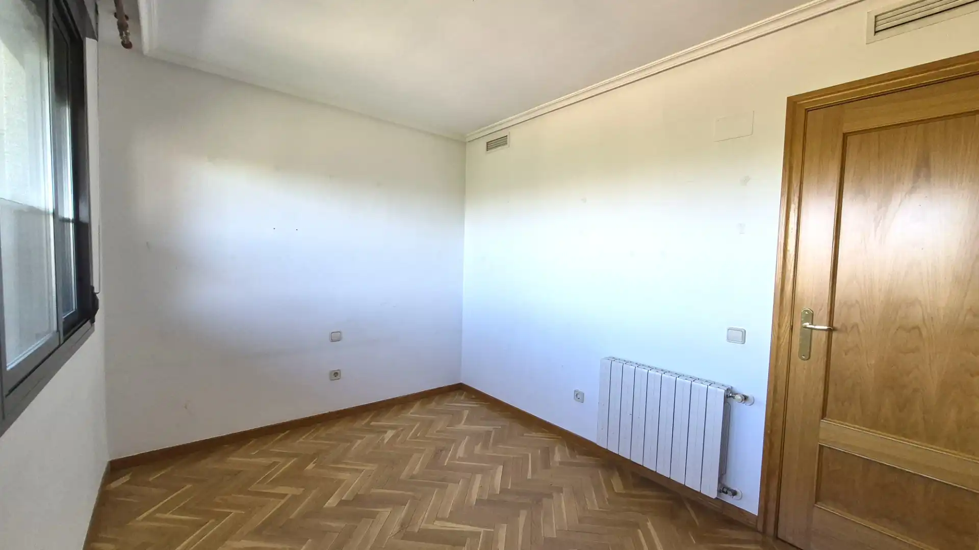 Bedroom of Attic for rent in Madrid  with Terrace and Community pool