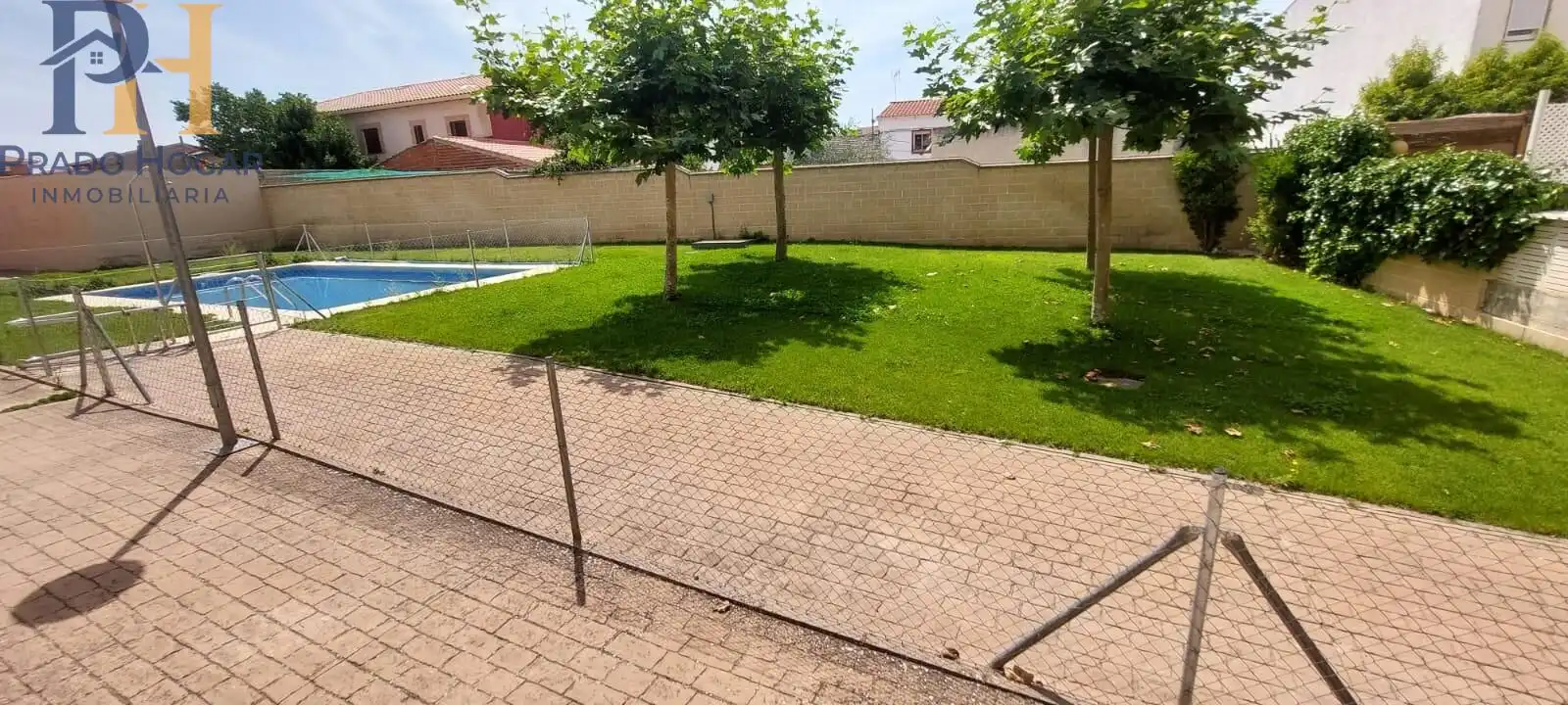 Flat for sale in El Casar de Escalona  with Heating, Balcony and Community pool
