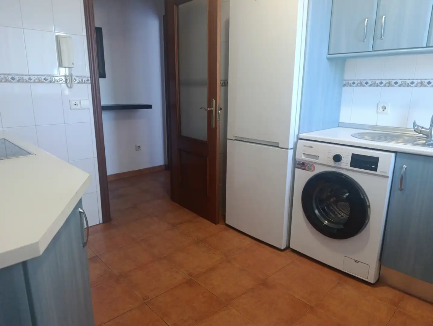 Cocina de Piso de alquiler en Dos Hermanas con Aire acondicionado, Terraza y Amueblado