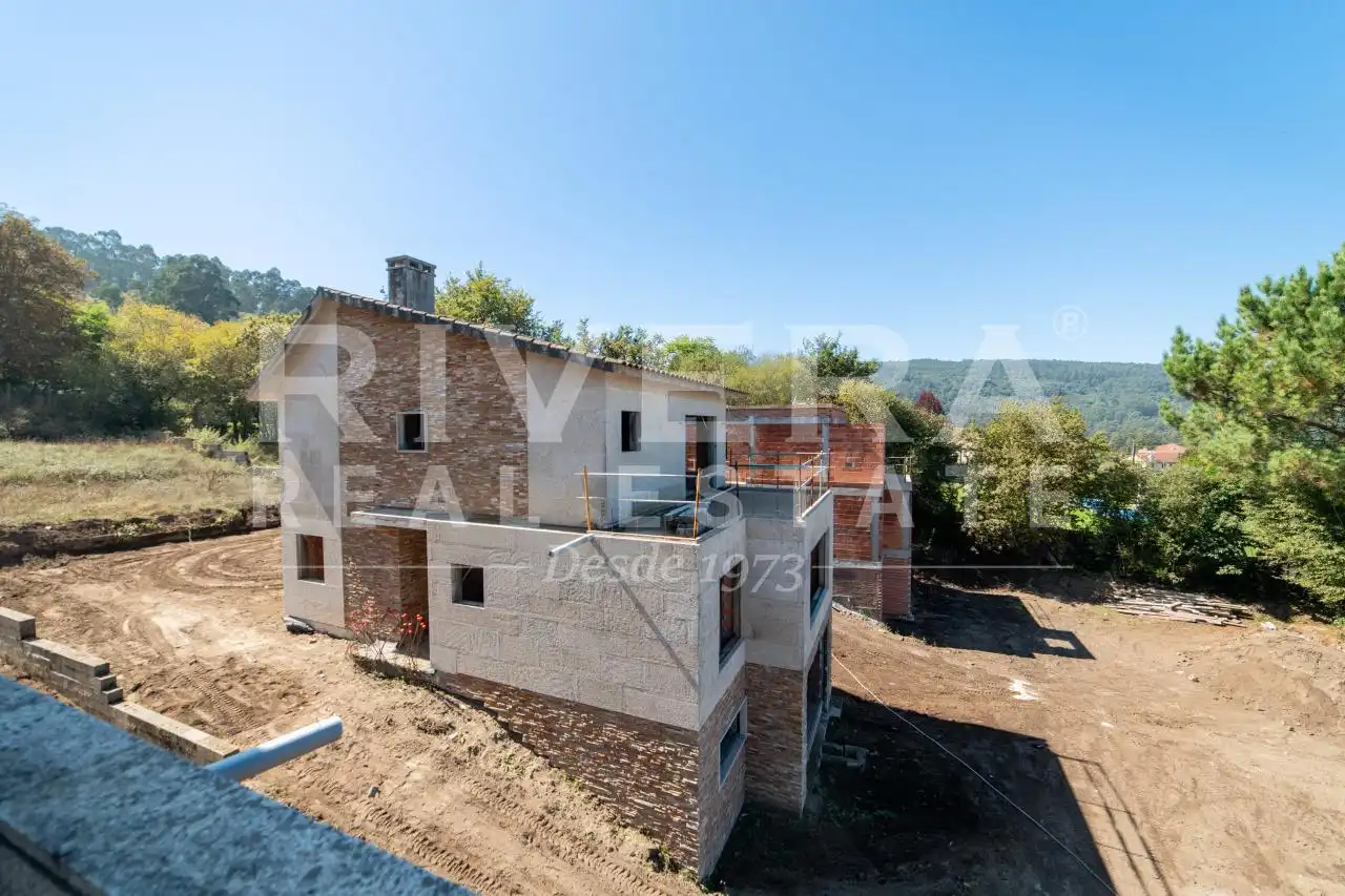 Casa o xalet en venda en Gondomar amb Calefacció, Jardí privat i Terrassa