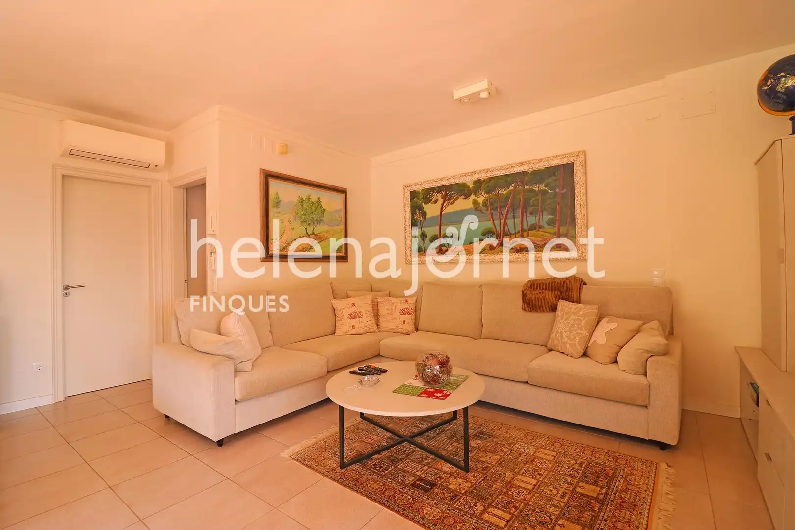 Sala de estar de Casa o chalet en venta en Llagostera con Calefacción y Piscina