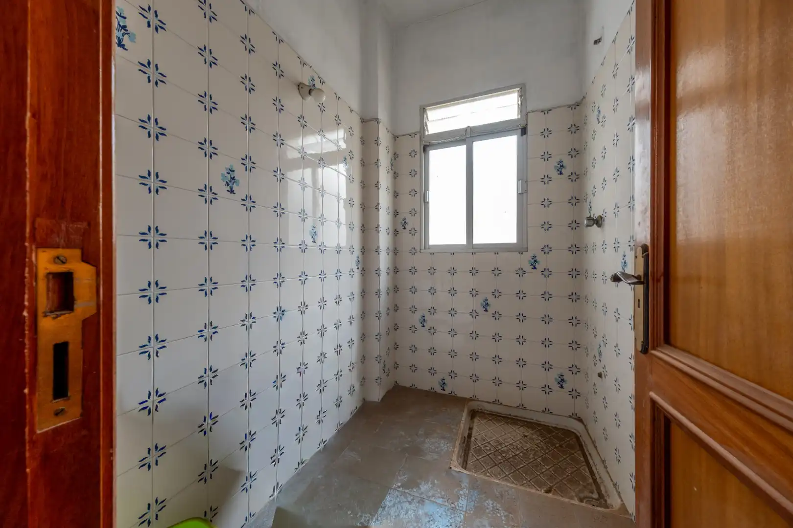 Bathroom of Buildings for sale in Gáldar