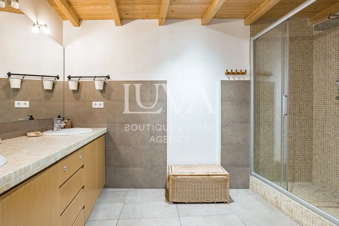 Baño de Apartamento en venta en Barcelona con Aire acondicionado, Calefacción y Terraza