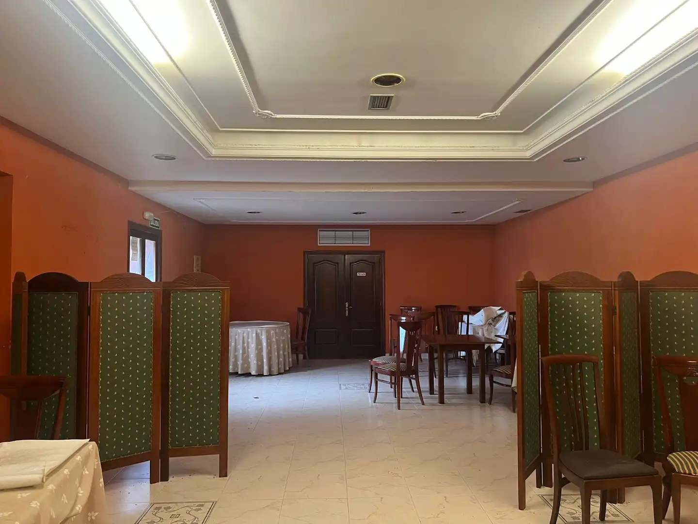 Esszimmer von Geschaftsraum zum Verkauf in Narón mit Heizung, Terrasse und Möbliert