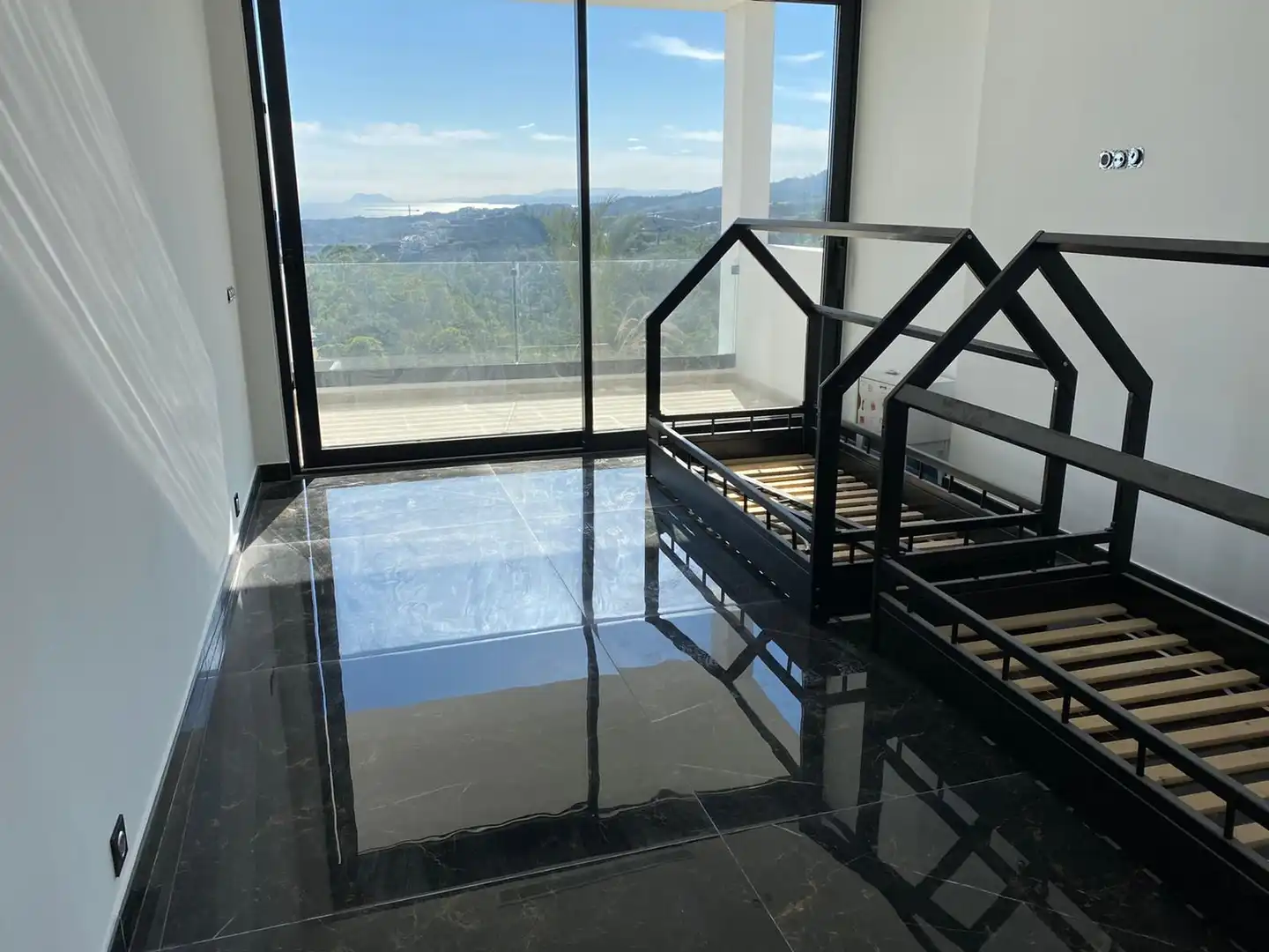 Houses for rent in Benahavís  with Air Conditioner, Heating and Private garden