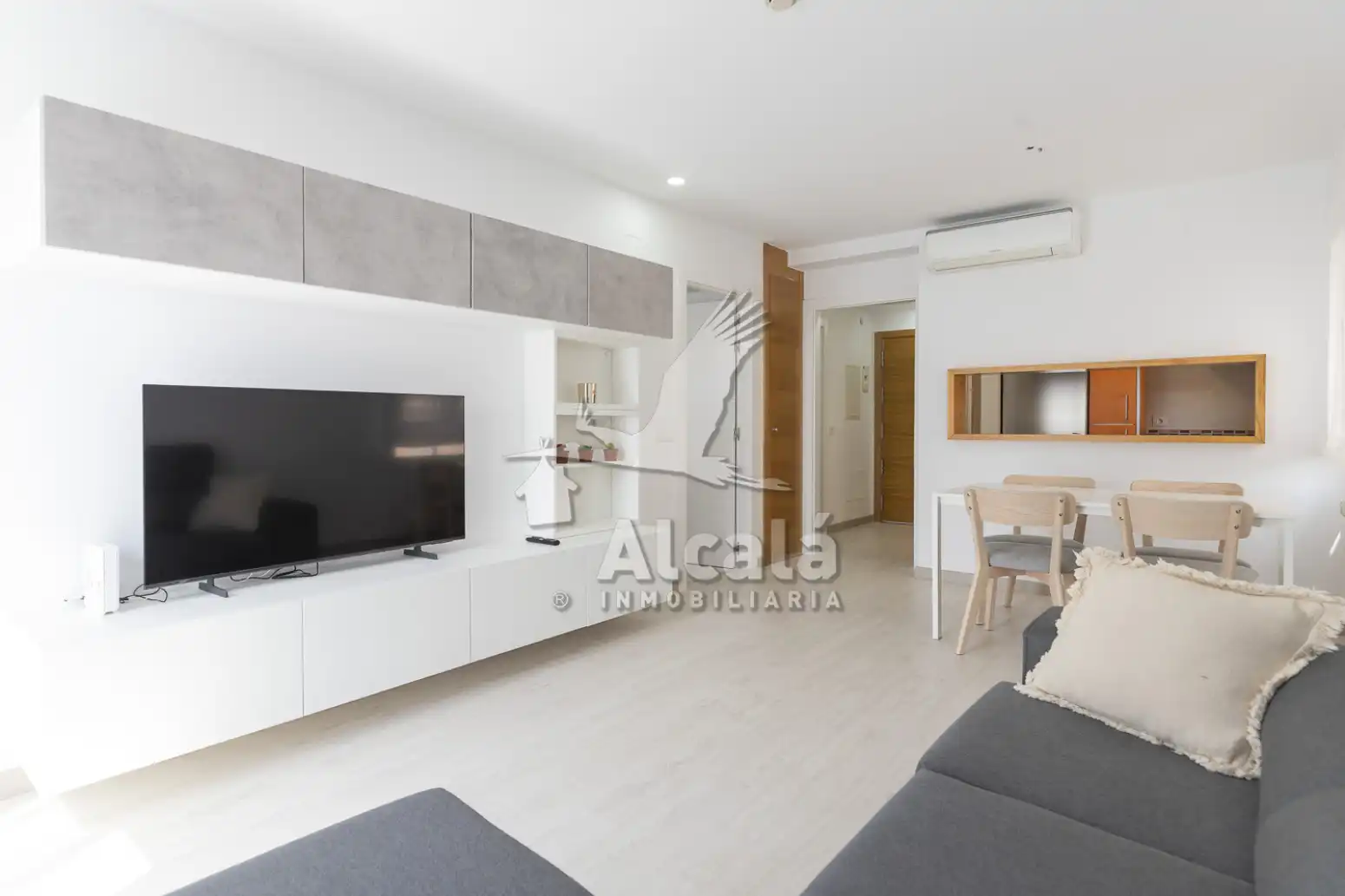 Sala de estar de Piso en venta en Alcalá de Henares con Aire acondicionado, Calefacción y Jardín privado