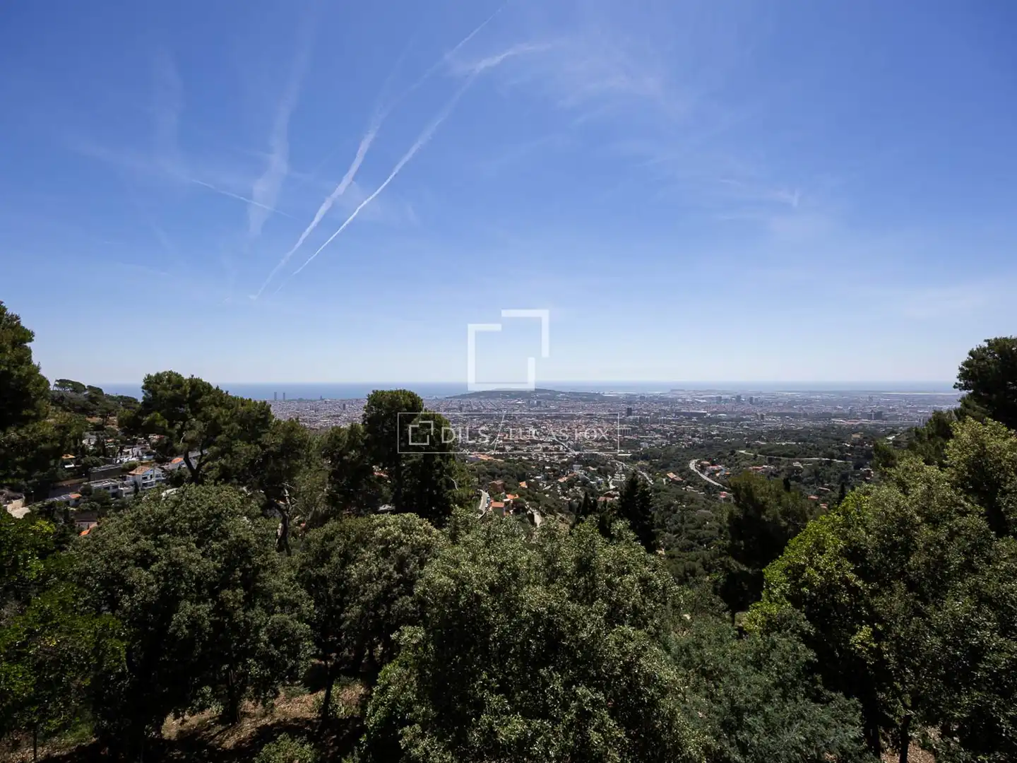 Vista exterior de Pis de lloguer en Barcelona amb Calefacció, Jardí privat i Parquet