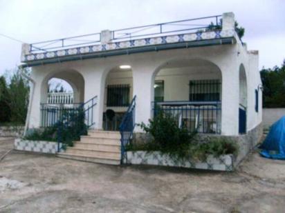 Vista exterior de Casa o xalet en venda en Godelleta amb Jardí privat, Terrassa i Piscina