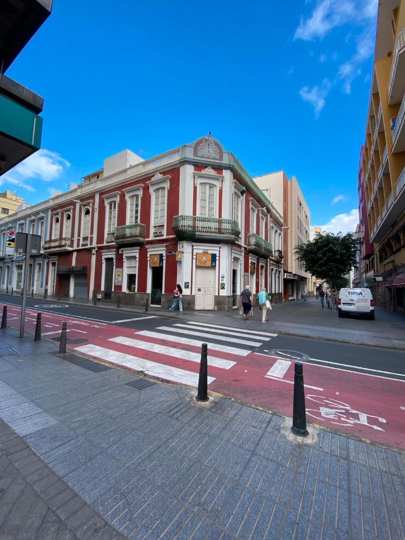 Vista exterior de Edifici en venda en Las Palmas de Gran Canaria