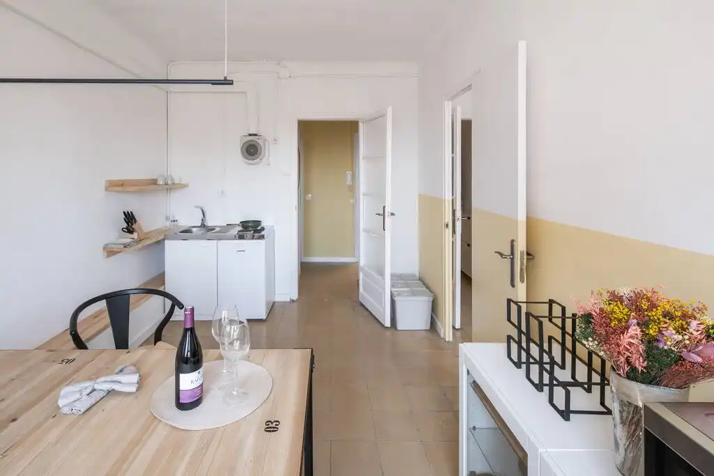 Estudio de alquiler en Dreta de l'Eixample