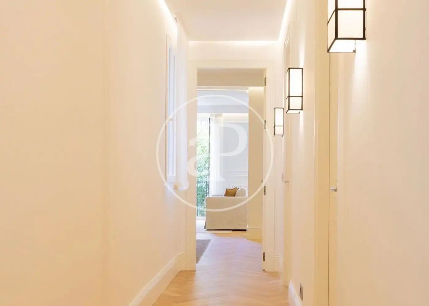 Flat for sale in Madrid  with Air Conditioner, Heating and Storage room