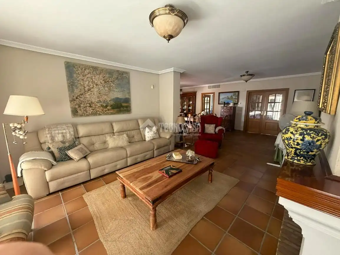 Sala de estar de Casa o chalet en venta en Badajoz con Aire acondicionado, Jardín privado y Piscina