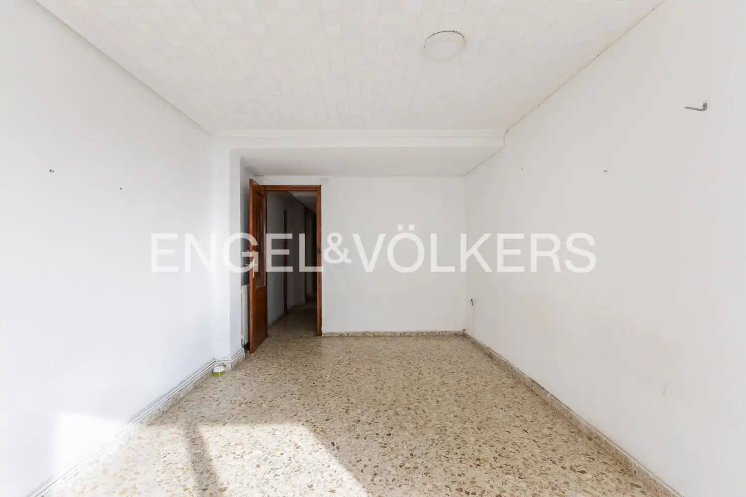 Piso en venta en Valencia con Calefacción y Balcón