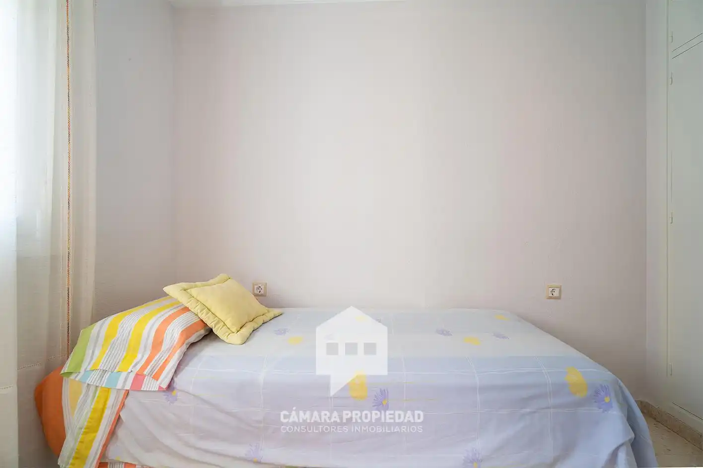 Dormitori de Pis en venda en Huelva amb Terrassa, Traster i Moblat
