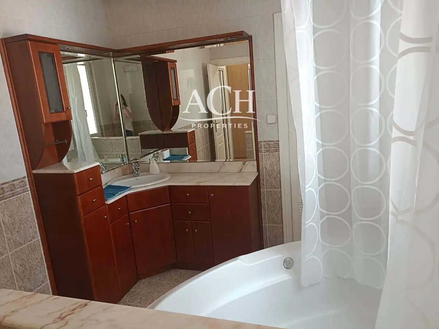 Baño de Piso de alquiler en Bilbao  con Calefacción, Horno y Lavadora