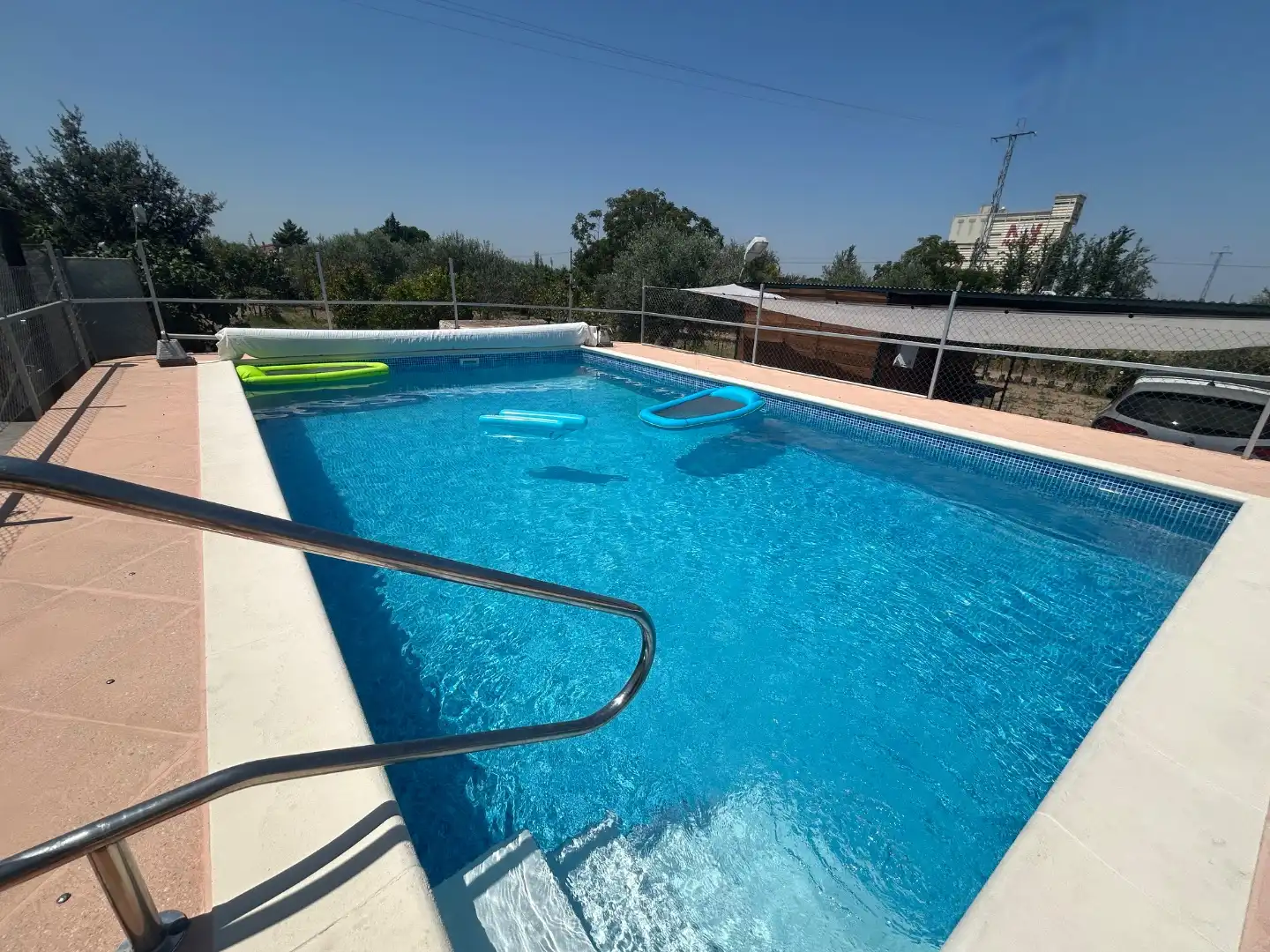 Swimming pool of Land for sale in Oeste