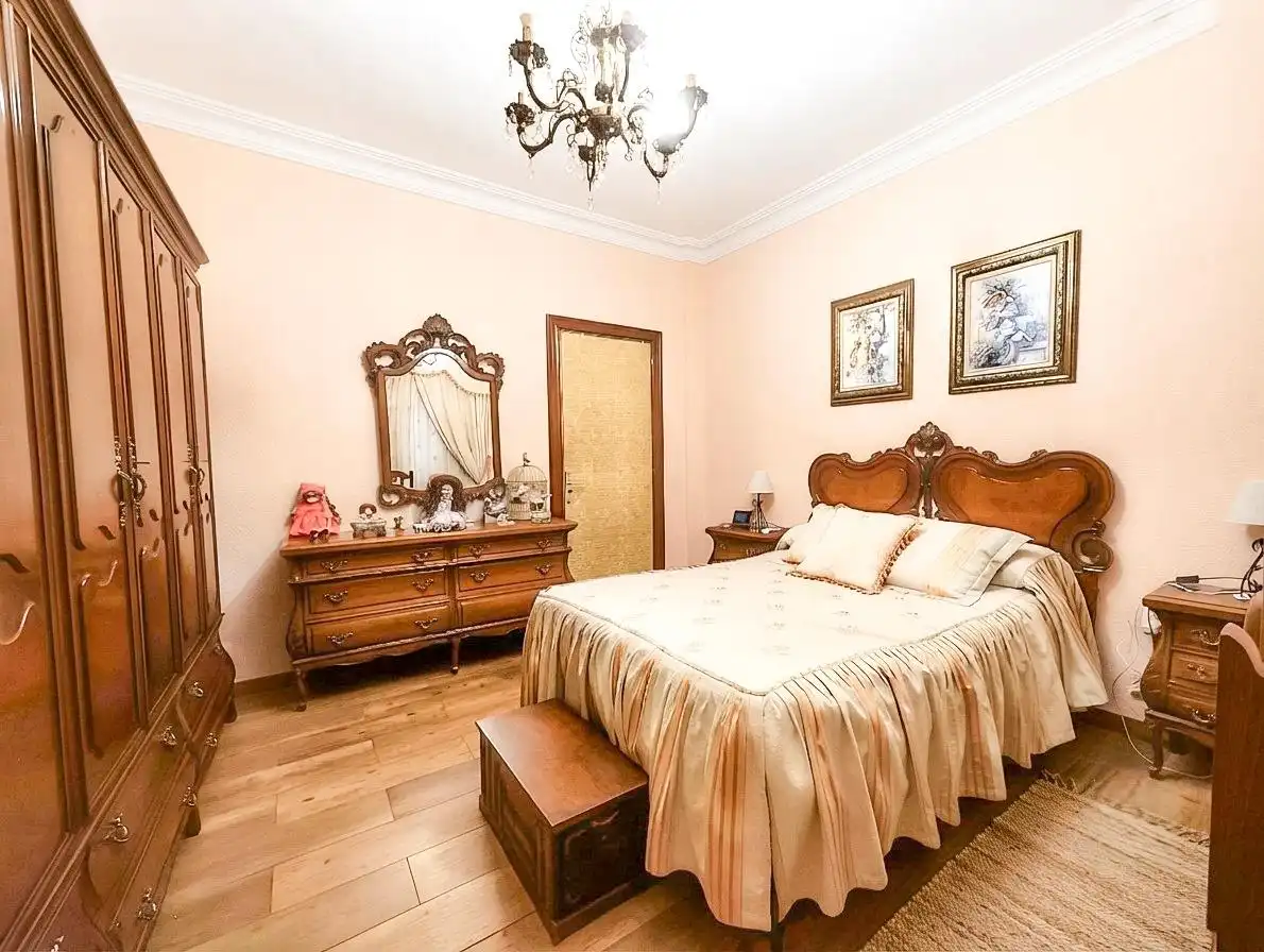 Dormitori de Pis en venda en Puertollano amb Aire condicionat, Parquet i Moblat
