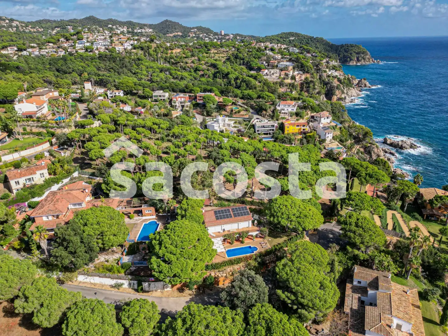 Vista exterior de Casa o xalet en venda en Lloret de Mar amb Calefacció, Jardí privat i Parquet