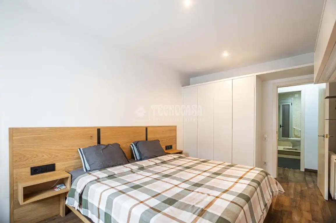 Habitación de Piso en venta en Sant Vicenç Dels Horts con Aire acondicionado, Calefacción y Terraza