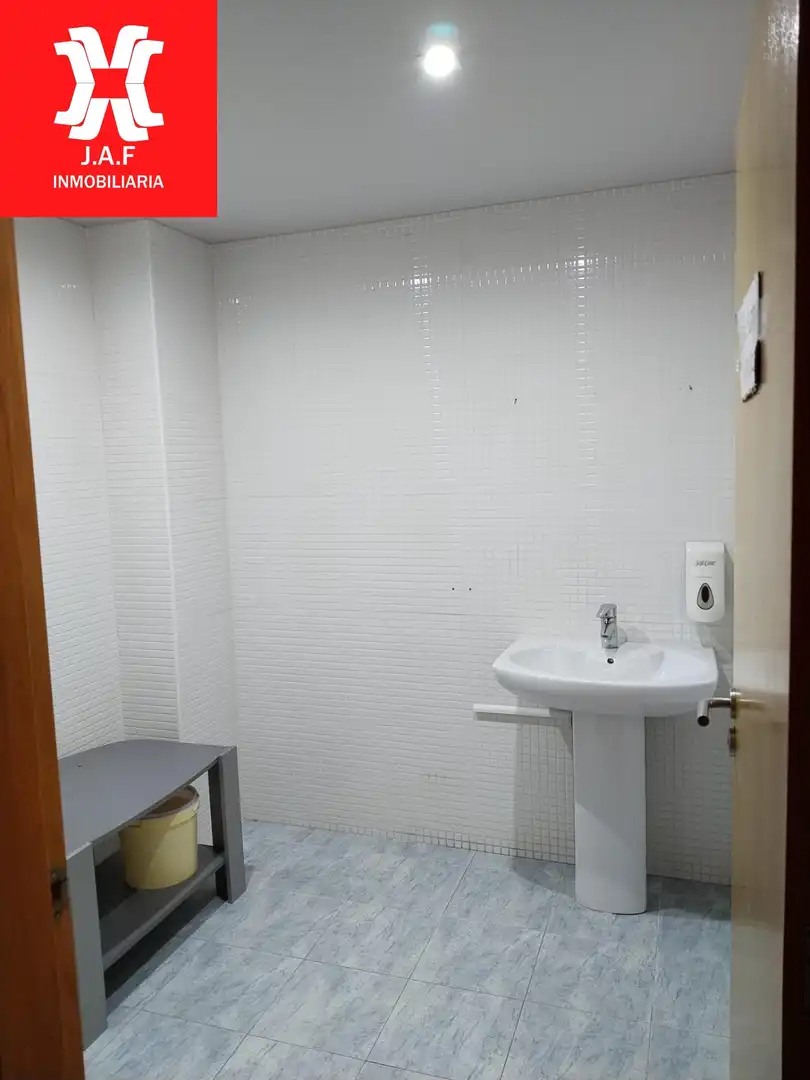 Local comercial de lloguer a Moncada, imagen 7