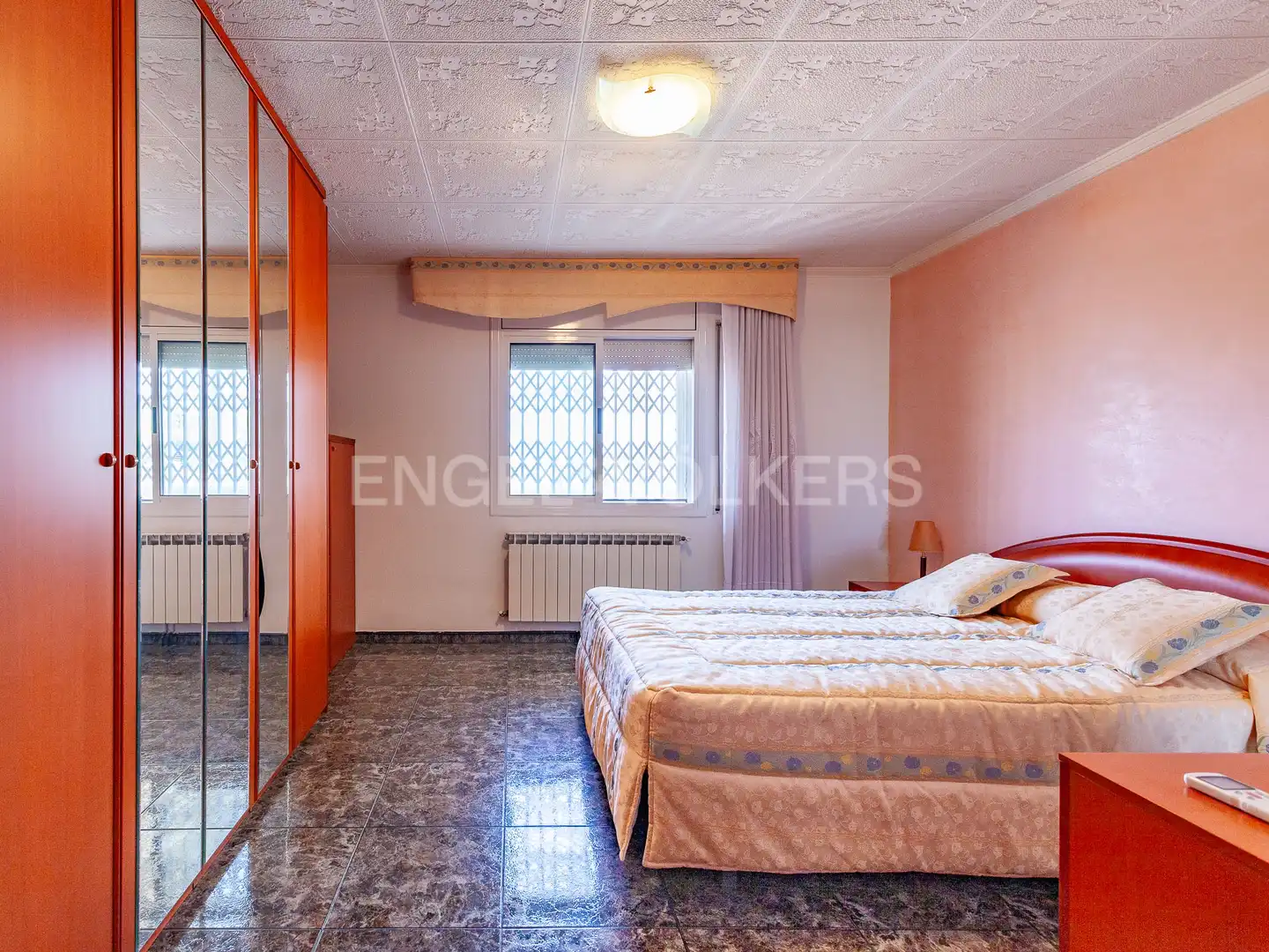 Habitación de Casa o chalet en venta en Terrassa con Aire acondicionado, Calefacción y Terraza