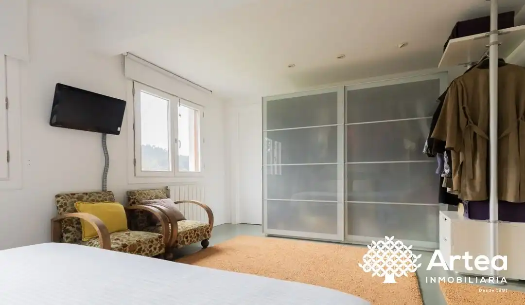 Bedroom of Detached homes for sale in Lezama  with Heating, Private garden and Terrace
