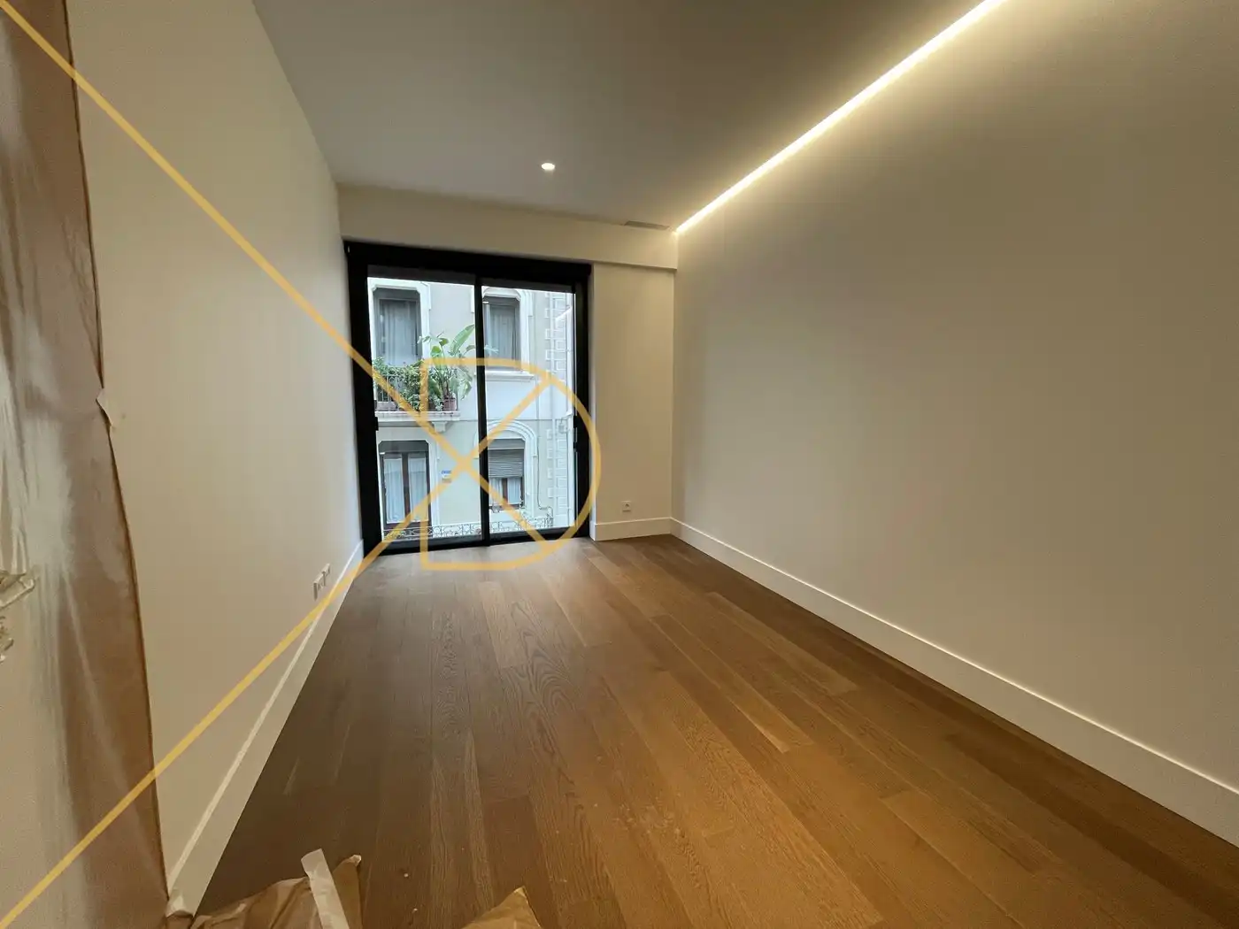 Schlafzimmer von Wohnung zum Verkauf in Barcelona mit Klimaanlage, Heizung und Parkett