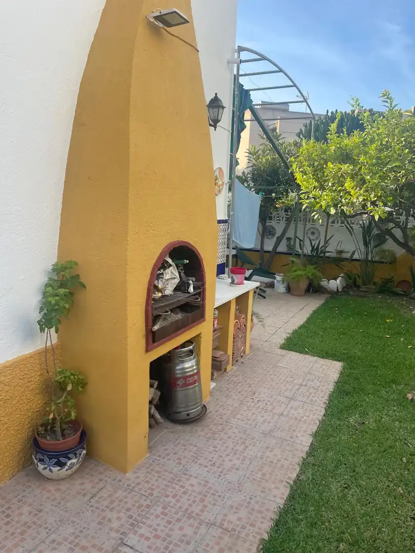 Jardí de Casa o xalet de lloguer en Roquetas de Mar amb Aire condicionat, Calefacció i Jardí privat