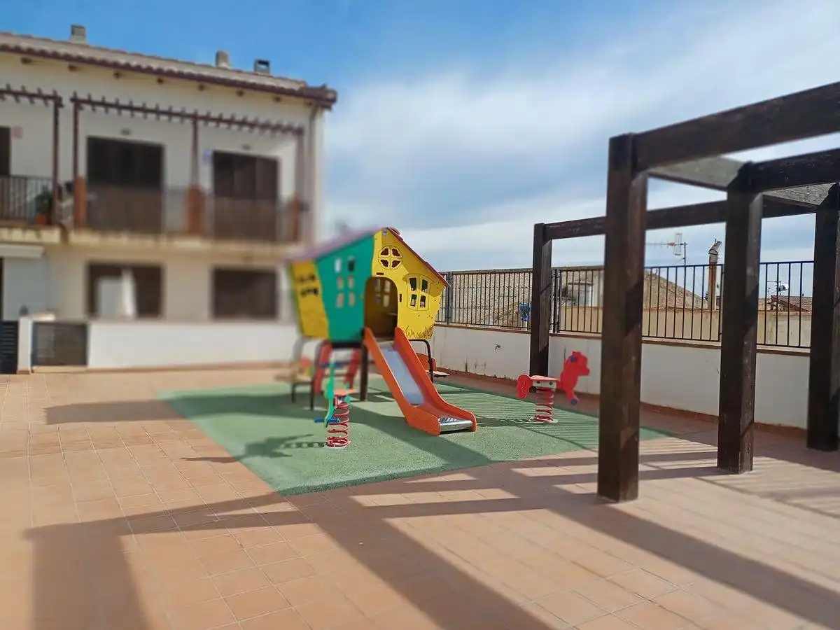 Terrassa de Apartament en venda en Sant Jaume d'Enveja amb Moblat, Balcó i Piscina comunitària