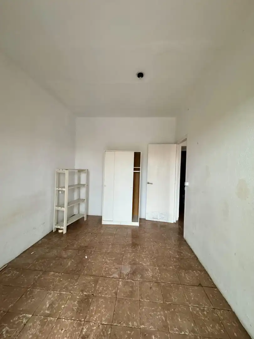 Schlafzimmer von Gebäude zum Verkauf in Figueres