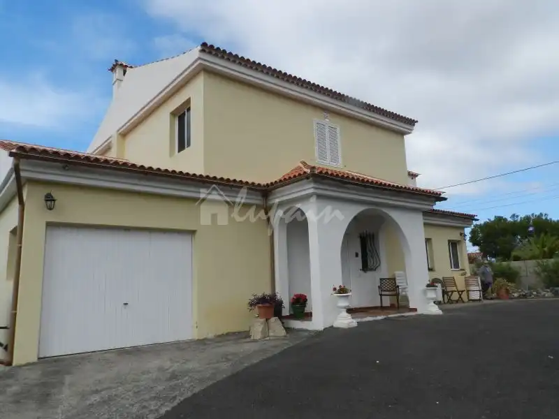 Vista exterior de Casa o xalet en venda en Guía de Isora