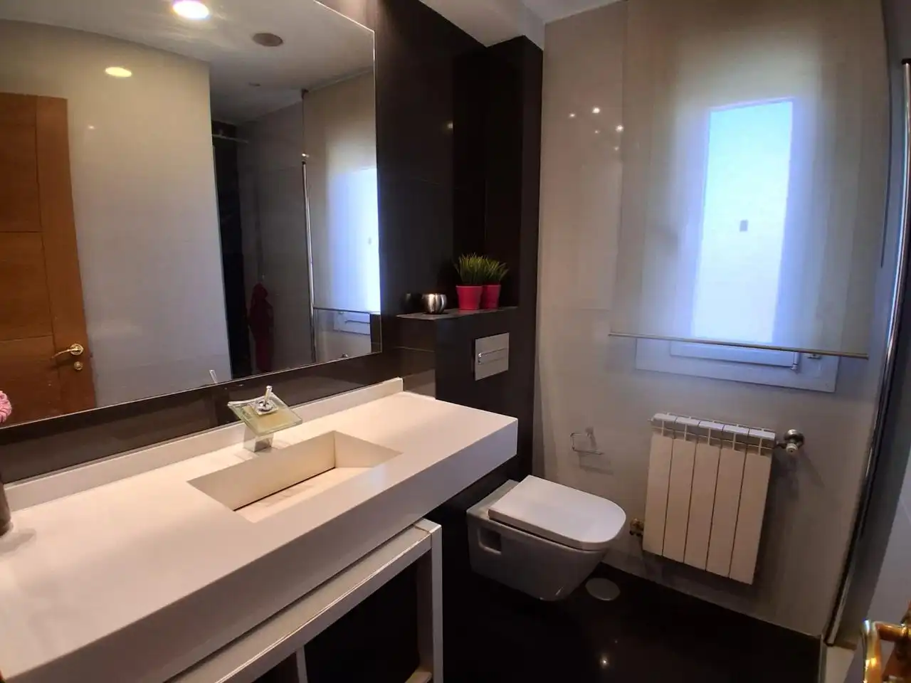 Bathroom of Apartments for share in Madrid  with Air Conditioner, Furnished and Internet