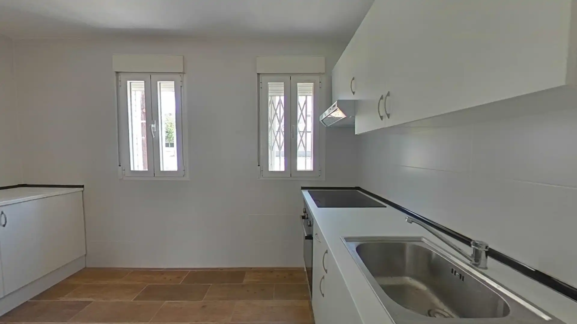 Cuina de Pis en venda en Madrid amb Calefacció i Forn
