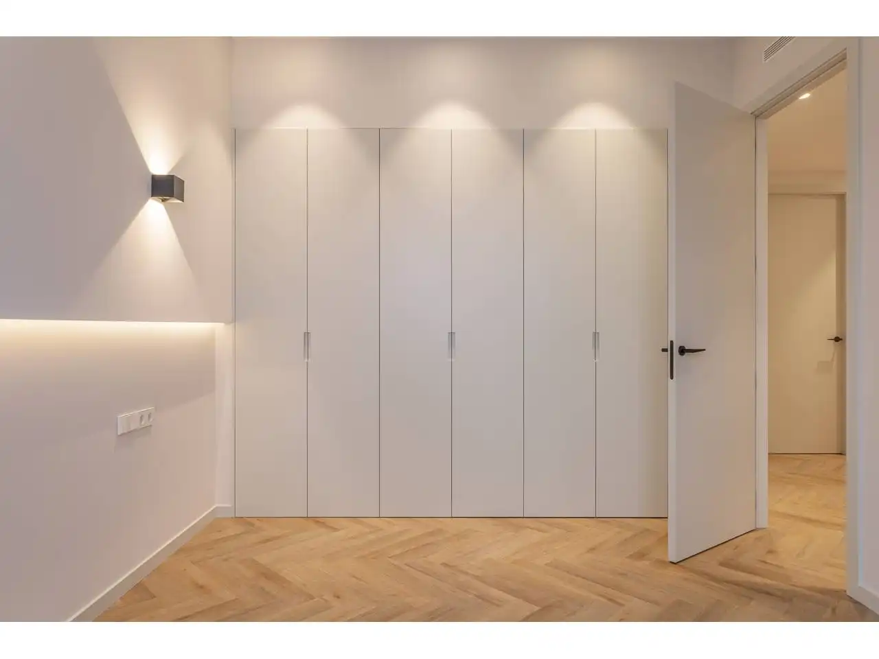 Habitación de Piso en venta en Valencia con Aire acondicionado, Parquet y Alarma