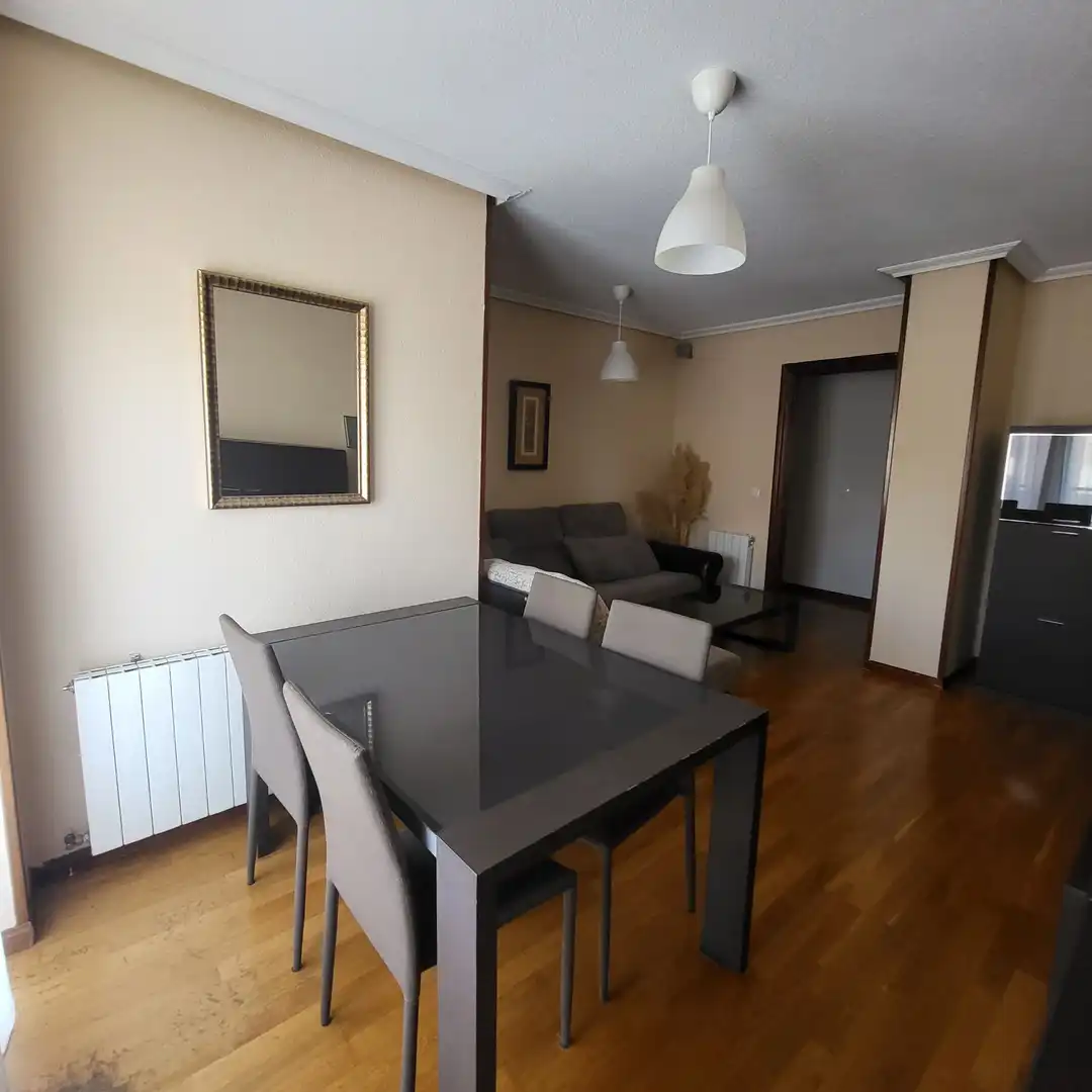 Sala d'estar de Pis en venda en Ávila amb Calefacció, Terrassa i Traster