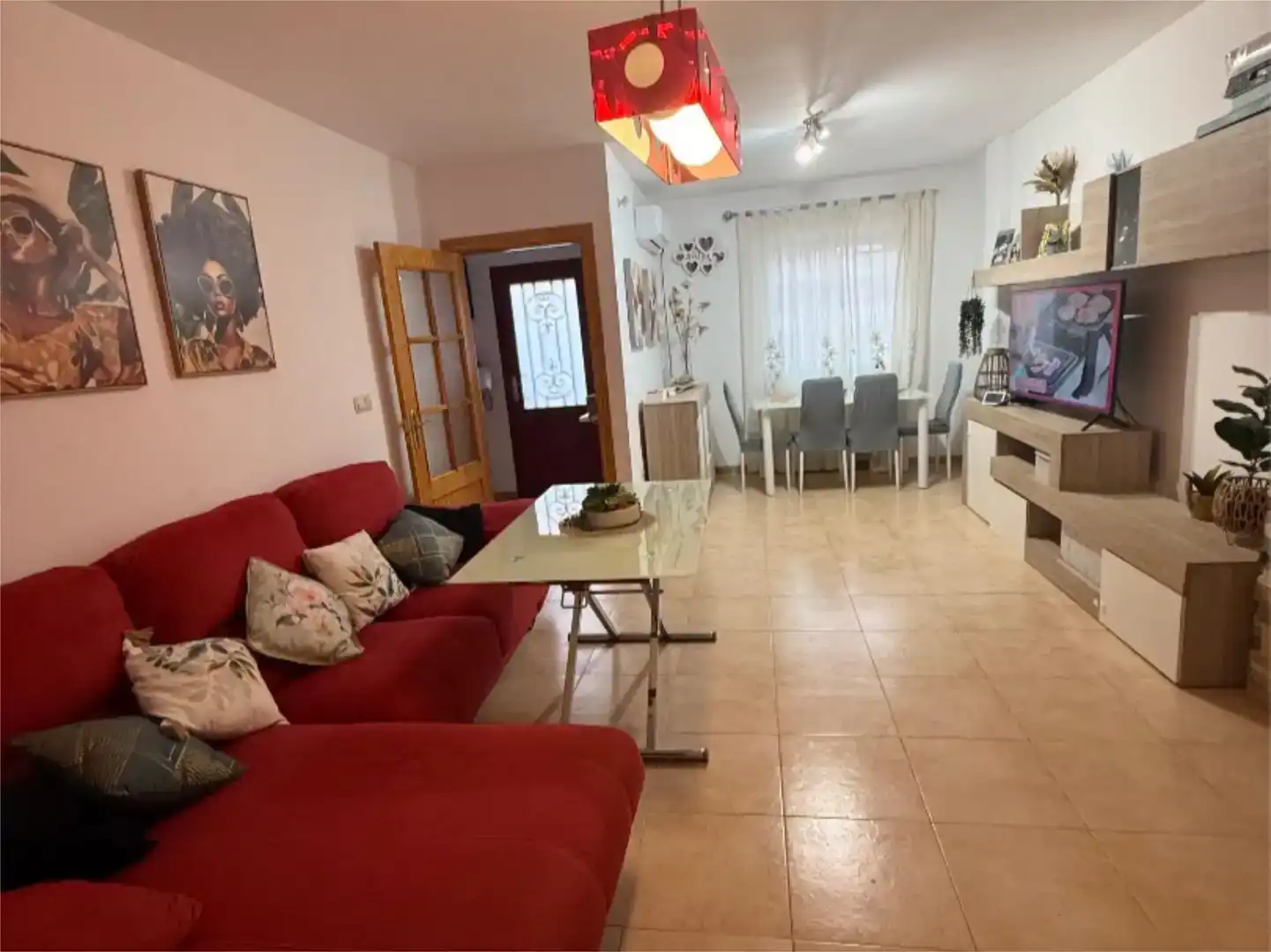 Sala d'estar de Casa adosada en venda en Alfacar amb Aire condicionat, Parquet i Piscina