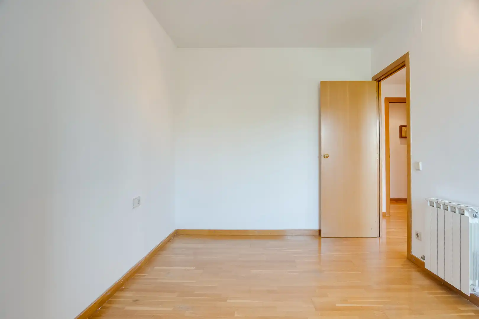 Habitación de Piso en venta en Sant Adrià de Besòs con Calefacción y Balcón